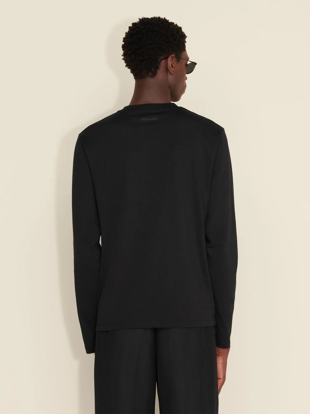 M. Regular Long Sleeve  Black