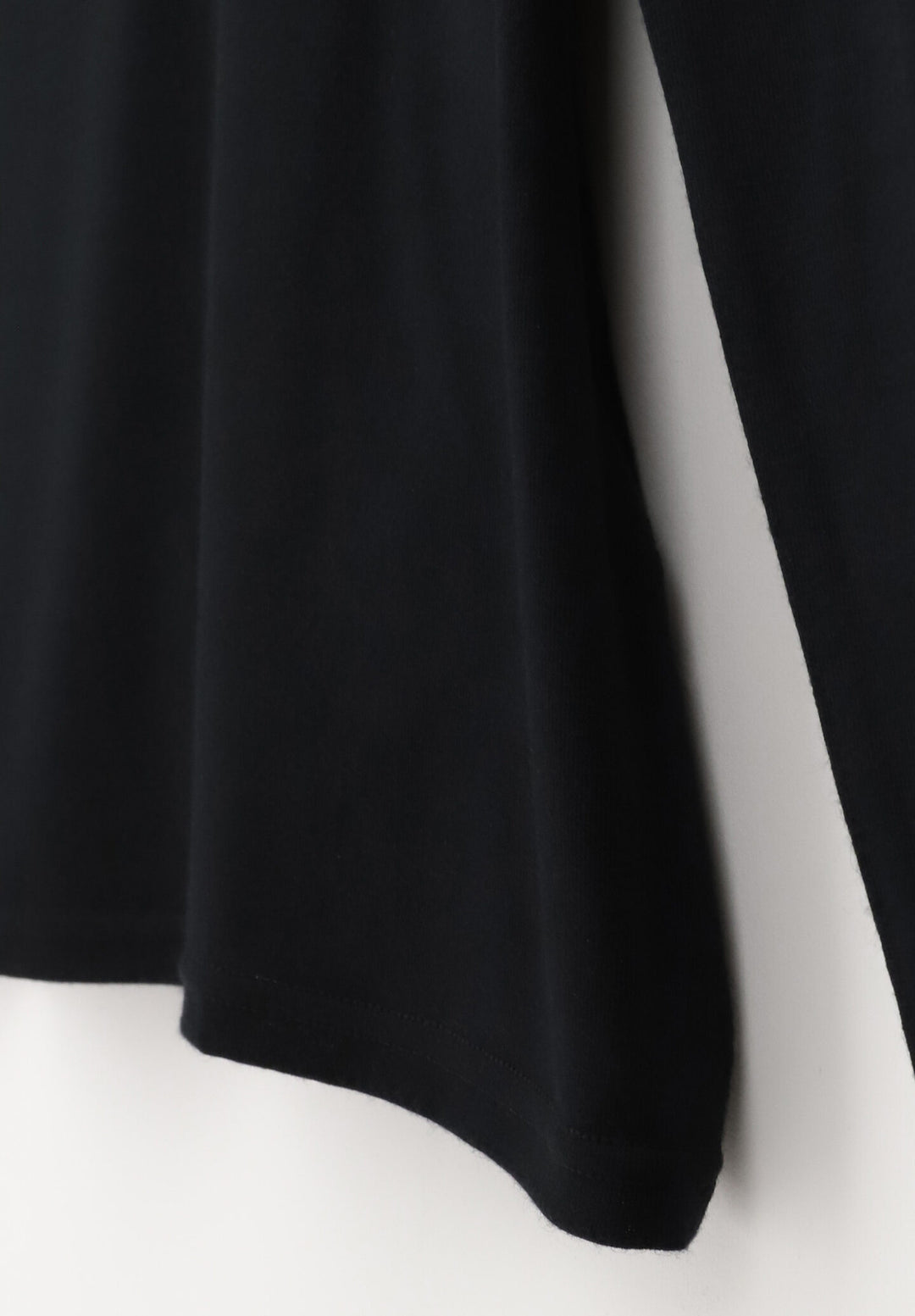 PERFECT LINE CASHMERE TURTLE NECK  Black