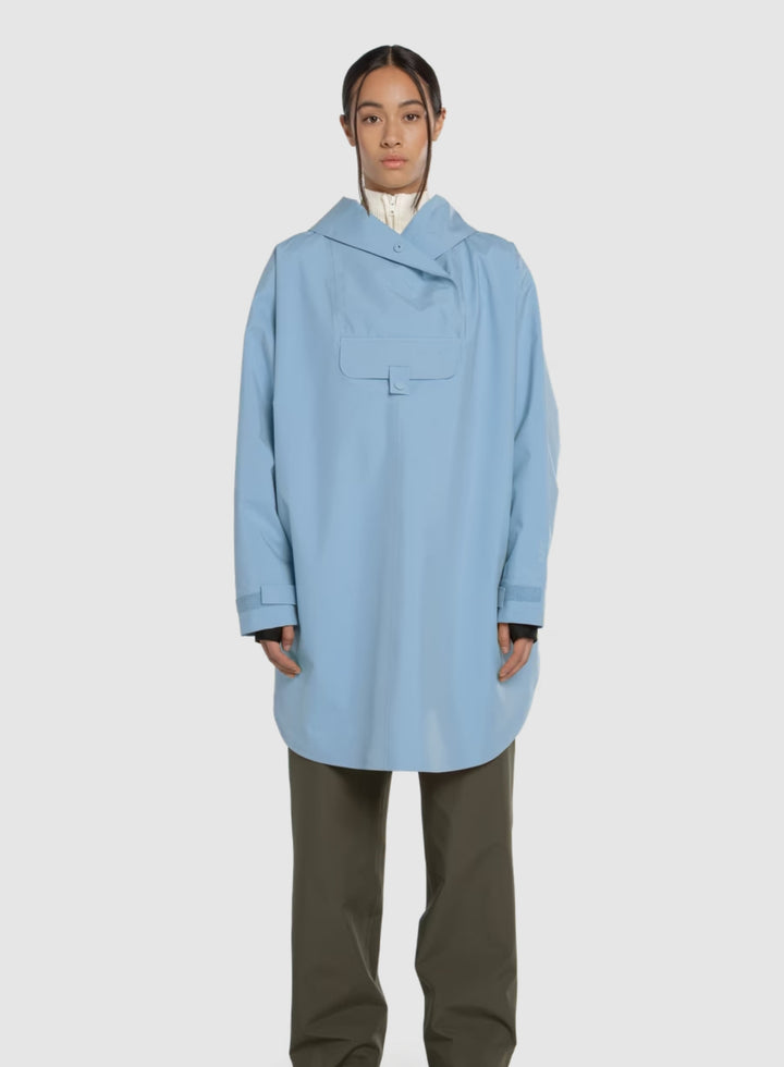 Bergen poncho  Airy Blue