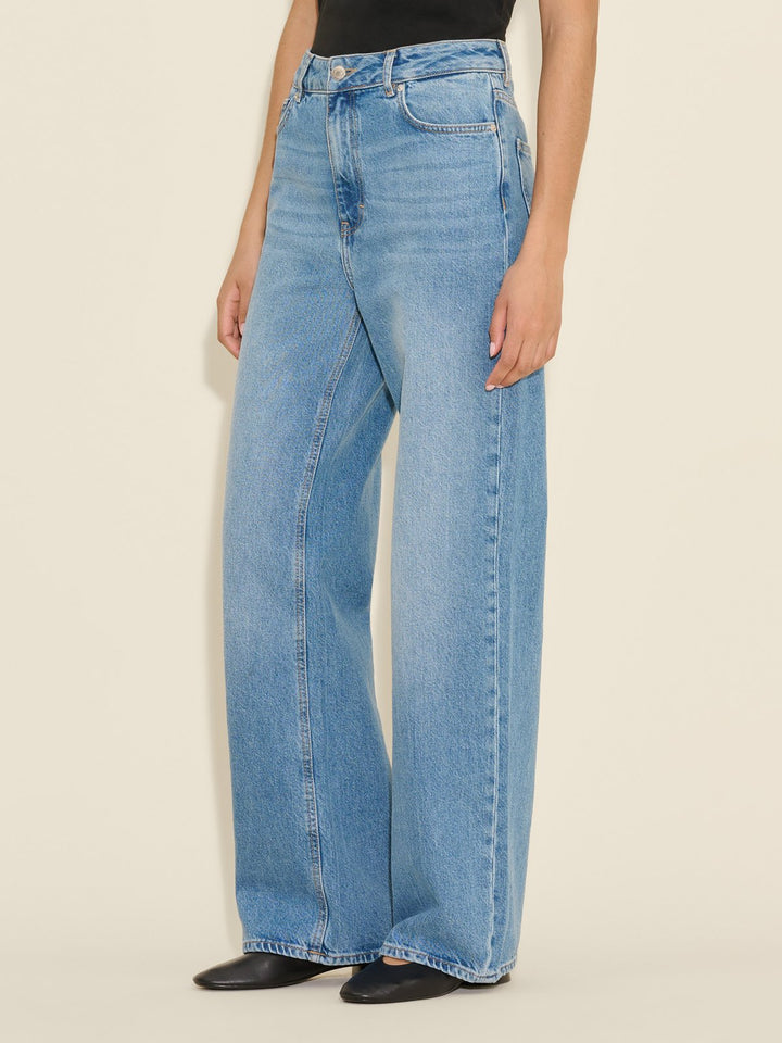 W Wide Jeans  Lt. Blue