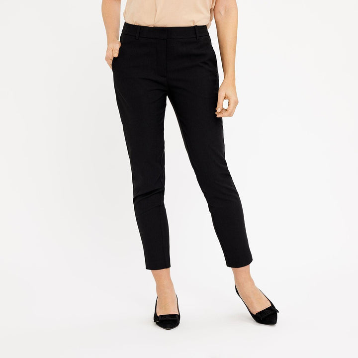 KYLIE CROP 396  Black