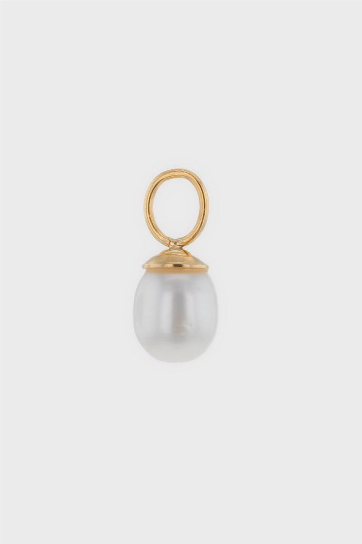 The Pearl Charm  Gold