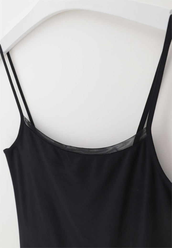 PERFECT LINE TOP W/STRAPS  Sort