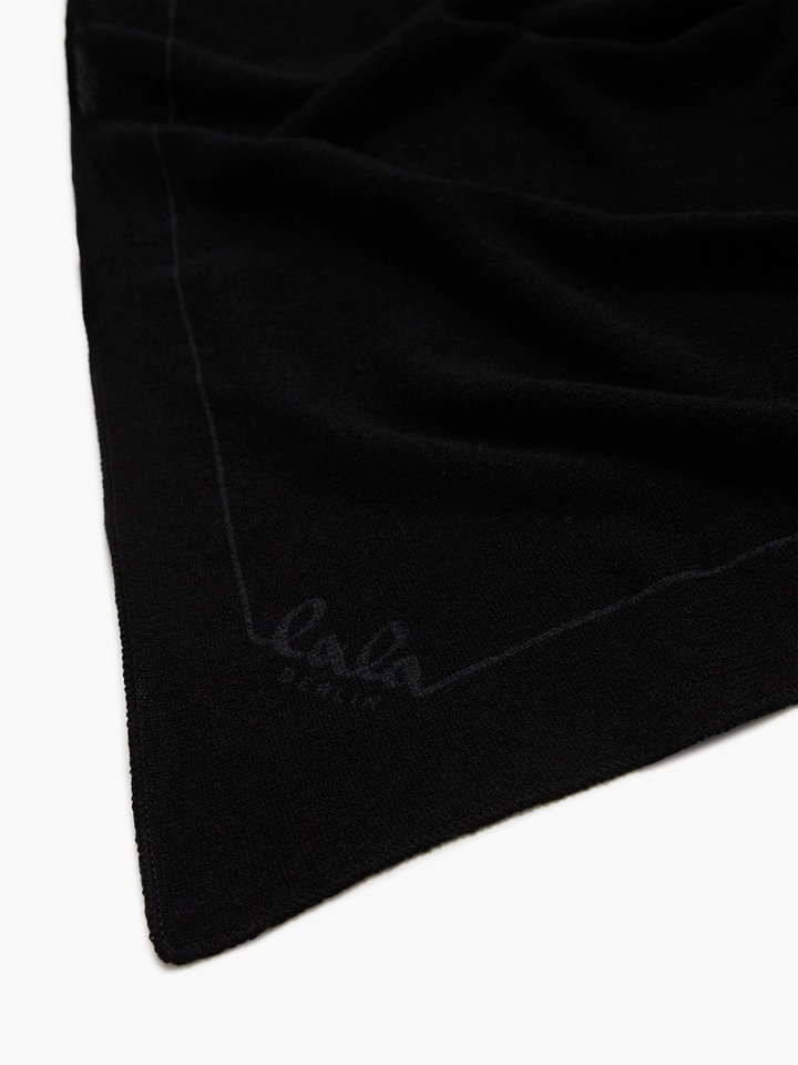 Triangle Solid M Cashmere  Nero