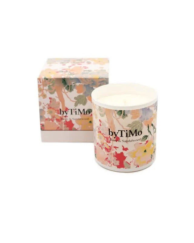 ROSE & SANDALWOOD SCENTED CANDLE  Rose & Sandalwood