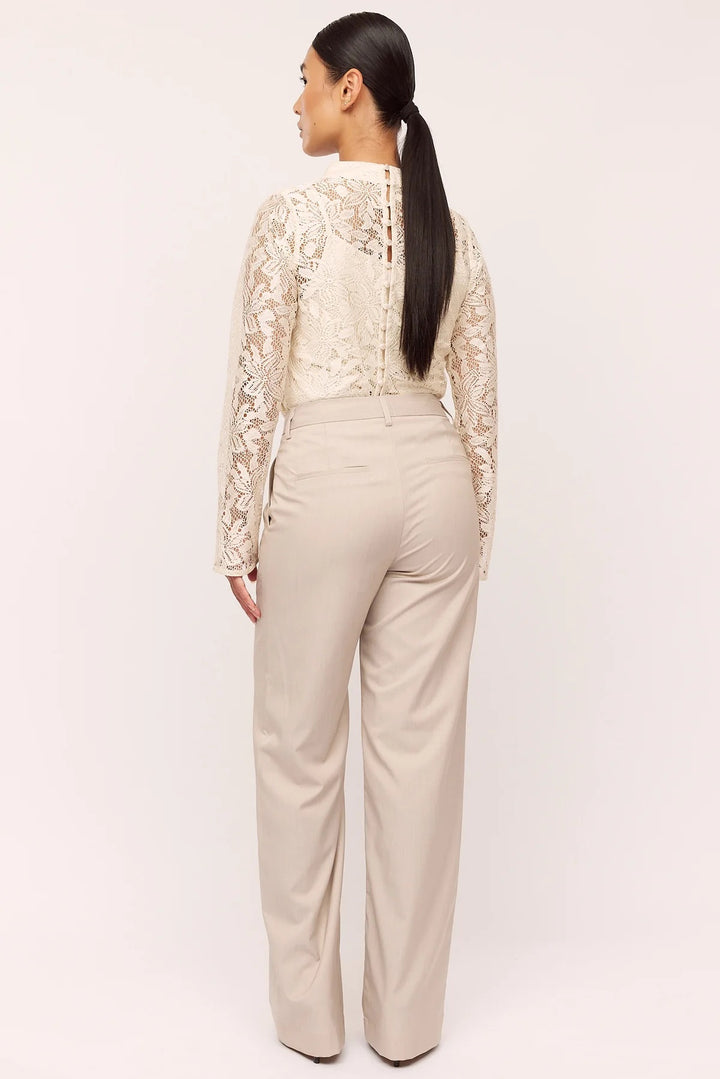 Katina Blouse  Creme