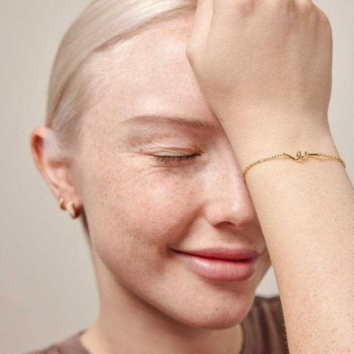 BRACELET, TWIST  Gold